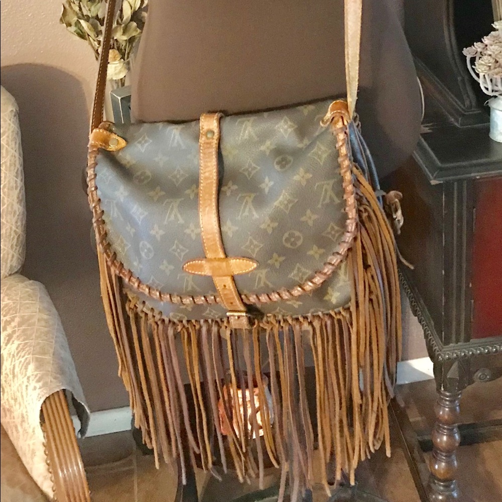 Authentic Louis Vuitton saumer